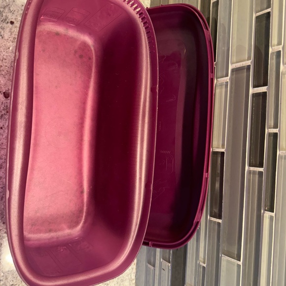 New Tupperware set - Picture 4 of 10